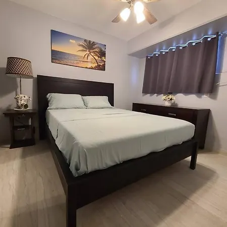 Lovely Condo 2 Bedrooms, 2 Bathrooms, Free 1 Parking At Waikiki Beach Honolulu Esterno foto