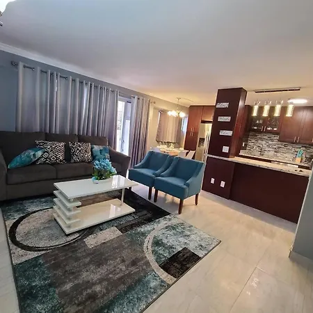 Lovely Condo 2 Bedrooms, 2 Bathrooms, Free 1 Parking At Waikiki Beach Honolulu Esterno foto