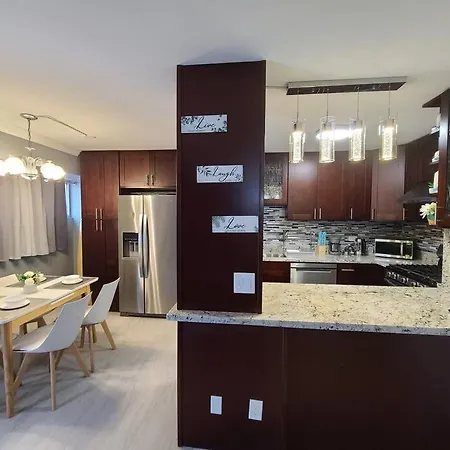 Lovely Condo 2 Bedrooms, 2 Bathrooms, Free 1 Parking At Waikiki Beach Honolulu Esterno foto