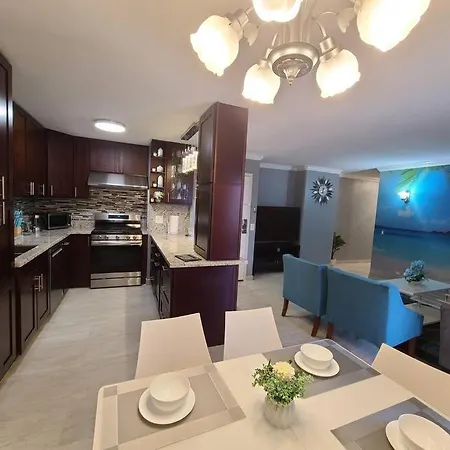 Lovely Condo 2 Bedrooms, 2 Bathrooms, Free 1 Parking At Waikiki Beach Honolulu Esterno foto