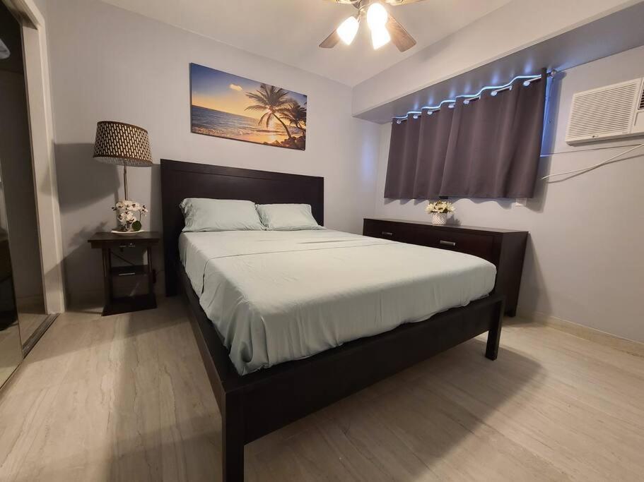 Lovely 2 Bedrooms, 2 Bathrooms, Free 1 Parking At Waikiki Apartment Honolulu
