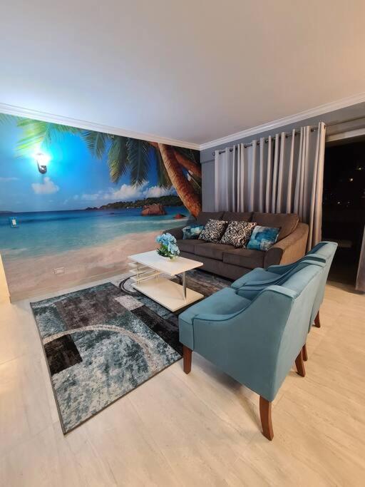 Lovely 2 Bedrooms, 2 Bathrooms, Free 1 Parking At Waikiki Apartment Honolulu