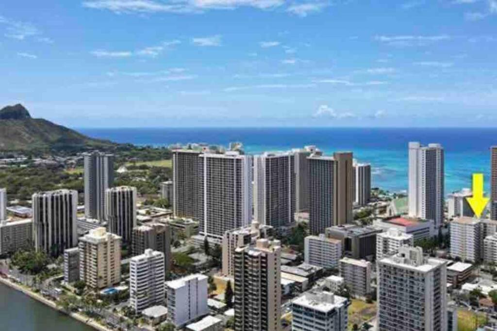 Apartment Lovely 2 Bedrooms, 2 Bathrooms, Free 1 Parking At Waikiki Honolulu