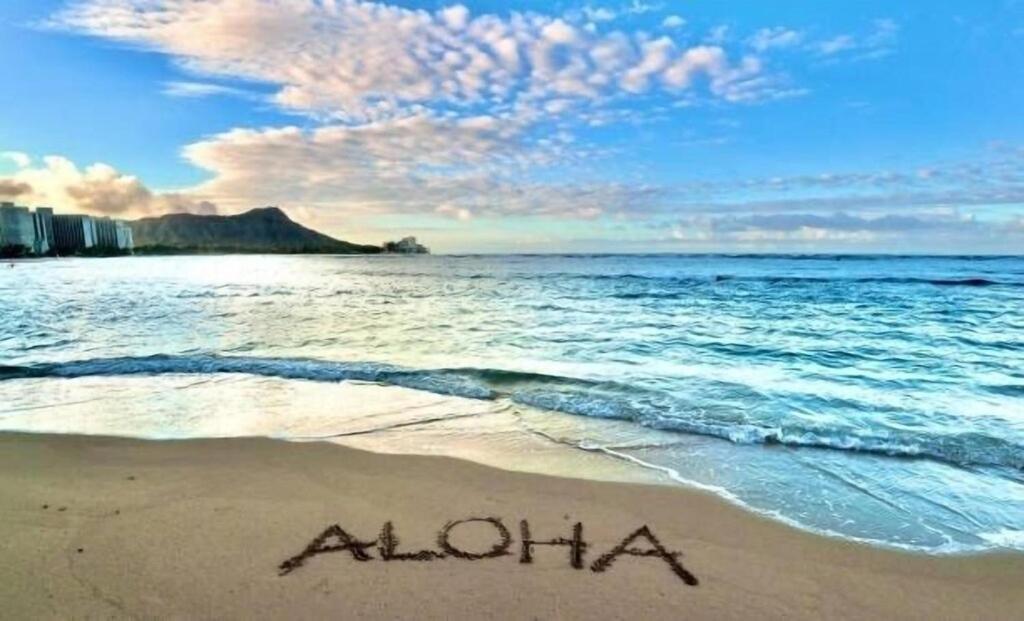 Lovely 2 Bedrooms, 2 Bathrooms, Free 1 Parking At Waikiki * Honolulu